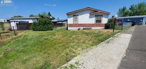 166 OLIVIA LN, Roseburg, OR 97470