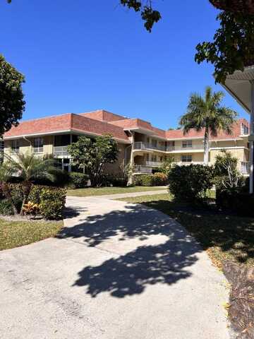 5580 S Tamberlane Circle, Palm Beach Gardens, FL 33418