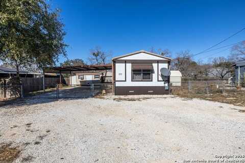 229 BREEZE DR, Devine, TX 78016