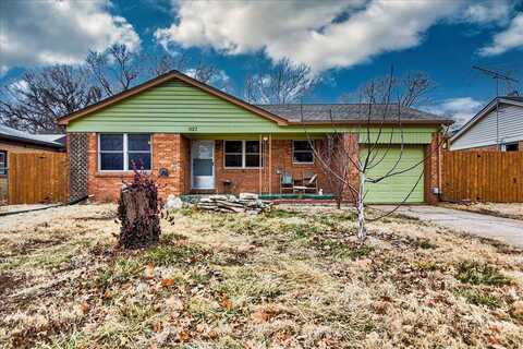 1127 N Derby Ave, Derby, KS 67037