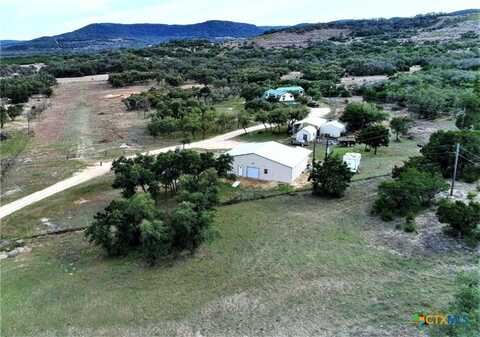 180 Hondo Spur, Bandera, TX 78003