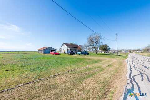 369 Nordheim Cemetery Road, Nordheim, TX 78141