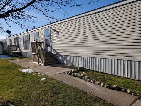 38723 Houston Dr, Romulus, MI 48174