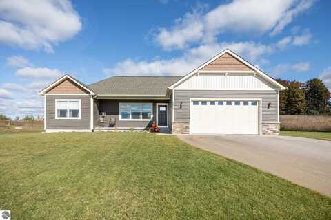 6806 Wayfarer Lane, Traverse City, MI 49685