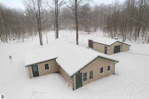 3007 Lund Road, Sw, Fife Lake, MI 49633