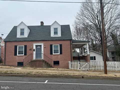 208 W COURT STREET, WOODSTOCK, VA 22664