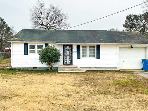 96 College St, BRUCETON, TN 38317