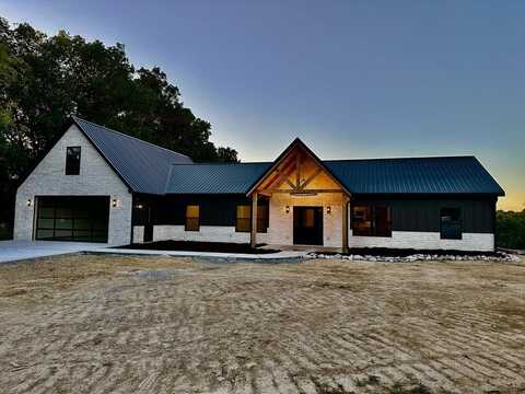 9355 Fox Hill Rd, Baxter, TN 38544