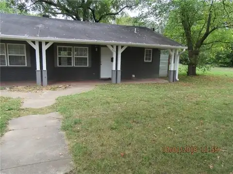 851 Wright, Siloam Springs, AR 72761