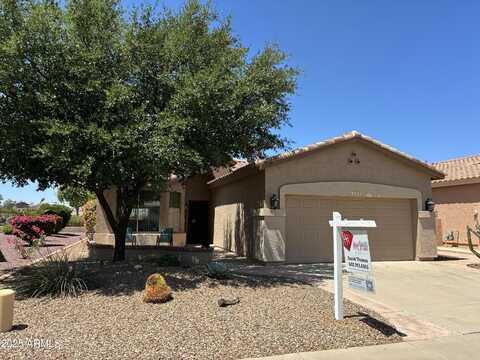 5028 S PEACHWOOD Drive, Gilbert, AZ 85298