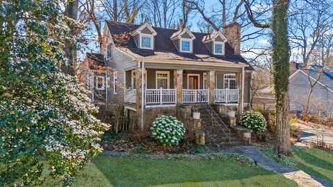 608 Texas Avenue, Signal Mountain, TN 37377