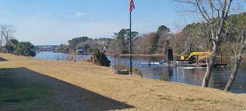 812 Waterview Dr., North Myrtle Beach, SC 29582