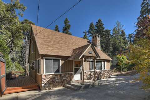 863 Oak Road, Lake Arrowhead, CA 92352