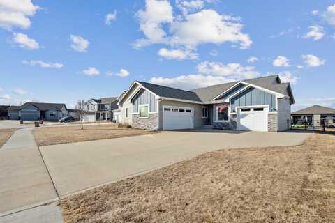 1412 NE Aspen Court, Grimes, IA 50111