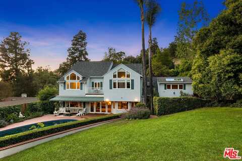 11818 Laurel Hills Rd, Studio City, CA 91604