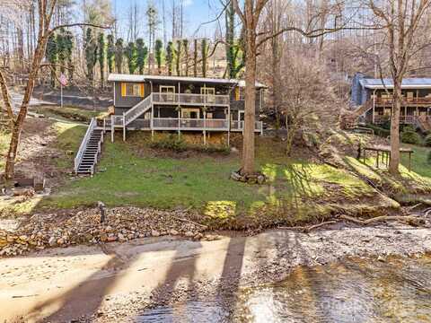 228 White Oak Road, Waynesville, NC 28785