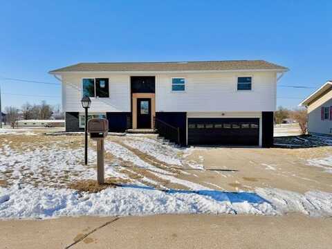 1306 Thomas Drive, Tama, IA 52339