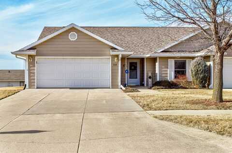 608 2nd Ave SW Street, State Center, IA 50247