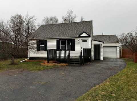19 CUYUNA DR, VIRGINIA, MN 55792