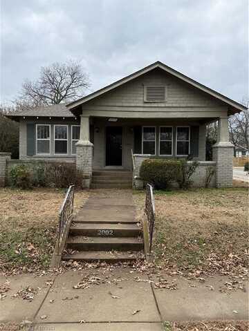 2002 S M ST, Fort Smith, AR 72901