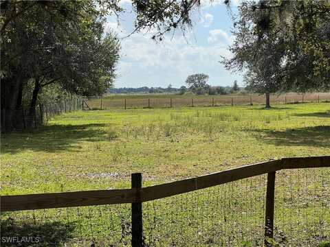 1665 Pollywog Crossover Road, Labelle, FL 33935