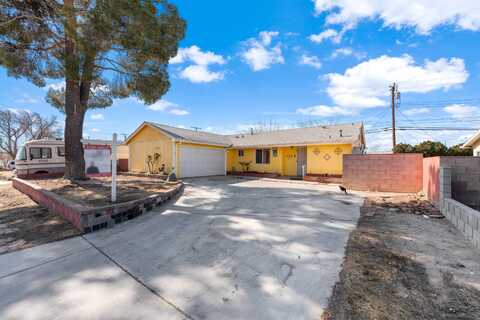 45421 E 4th Street, Lancaster, CA 93535