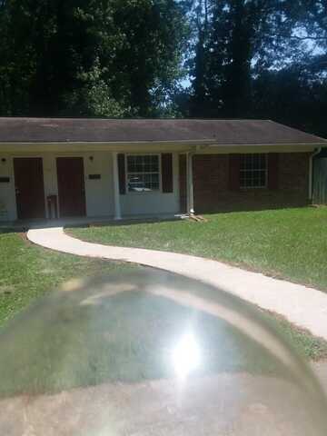 110 Burkshire, Jonesboro, GA 30236