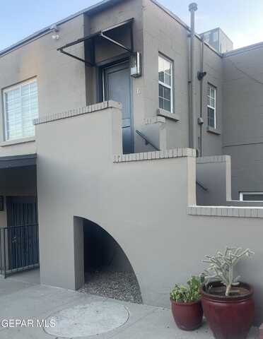 1415 N Ochoa Street unit: B, El Paso, TX 79902