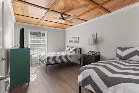 303 Wymberly Road, Saint Simons Island, GA 31522