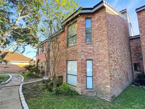 100 Xanthisma Avenue, McAllen, TX 78504