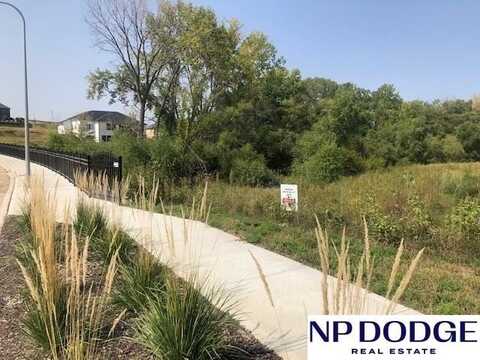 7917 N 167 Avenue, Bennington, NE 68007