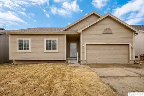 18634 L Circle, Omaha, NE 68135