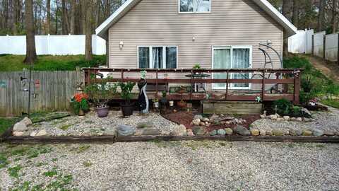 245 Flint Haven Drive, Coldwater, MI 49036