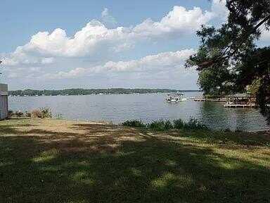 106 Peninsula Way, Greenwood, SC 29649