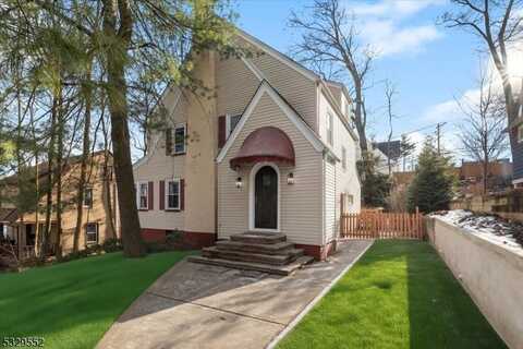 218 Conway Ct, South Orange, NJ 07079