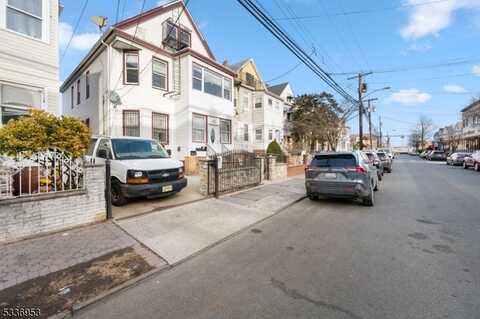 1033 Louisa St, Elizabeth, NJ 07201