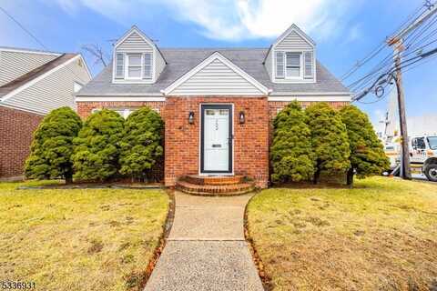 702 Mola Blvd, Elmwood Park, NJ 07407