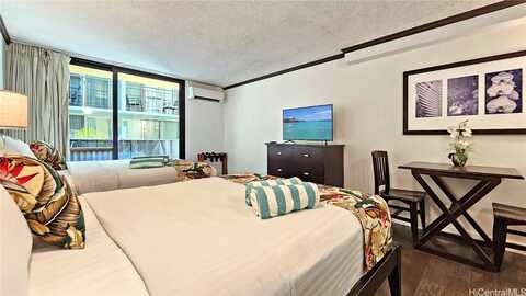 2425 Kuhio Avenue, Honolulu, HI 96815