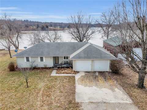 15035 S Beachfront Drive, Excelsior Springs, MO 64024