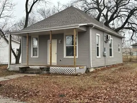 214 N Adams Street, Nevada, MO 64772