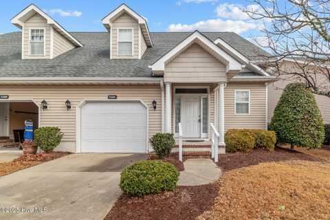 528 Village Green Drive, Morehead City, NC 28557