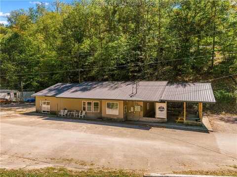 1783 Horse Creek Road, Spurlockville, WV 25565