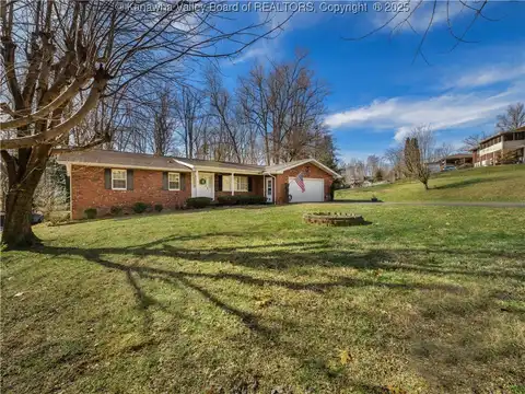 952 Pine Hill Estates, Kenova, WV 25530