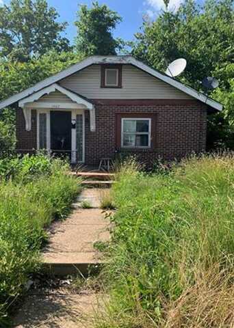 1602 Glenchort Drive, Saint Louis, MO 63133