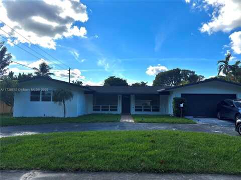 861 N Bel Air Dr, Plantation, FL 33317