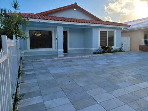 8872 NW 111th Ter, Hialeah Gardens, FL 33018