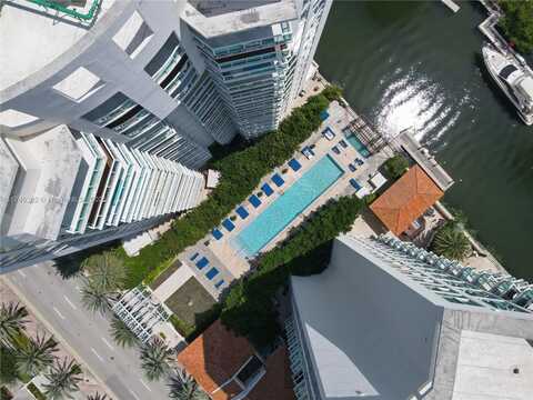 150 Sunny Isles Blvd, Sunny Isles Beach, FL 33160