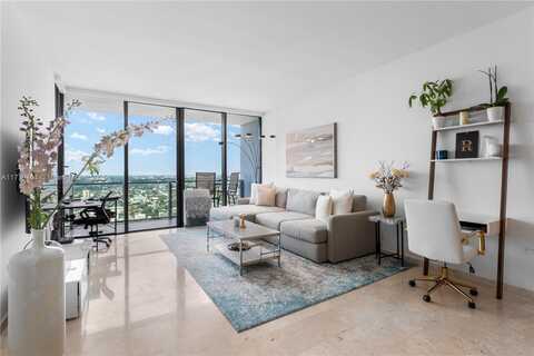 88 SW 7th St, Miami, FL 33130