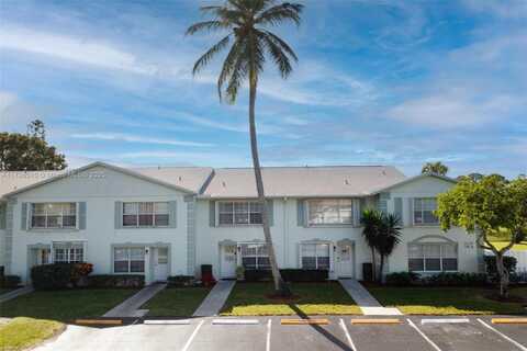 3700 Savoy Ln, West Palm Beach, FL 33417
