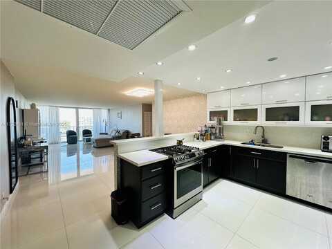 3140 S Ocean Dr, Hallandale Beach, FL 33009